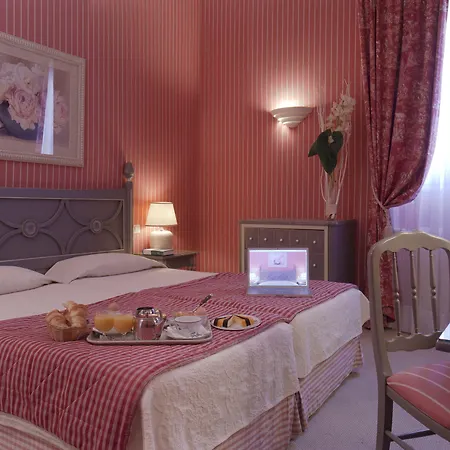 Beaubourg Hotel 3*