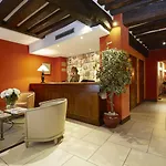Beaubourg Hotel 3*