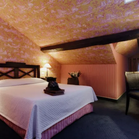 Beaubourg Hotel